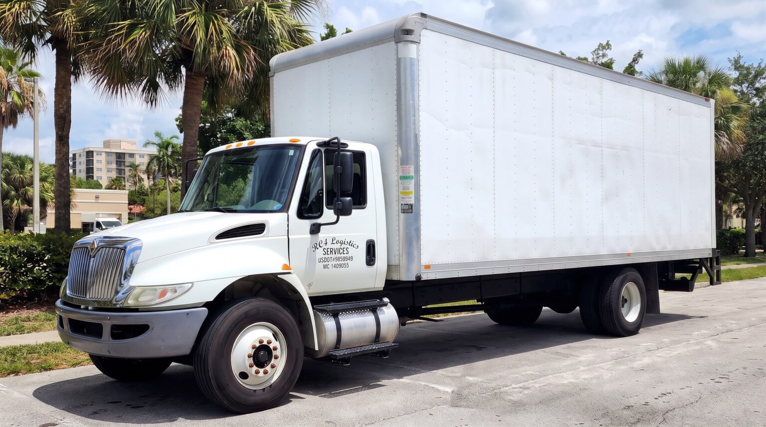 RC4 Logistics box truck with company door lettering
